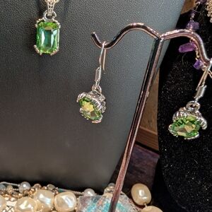 Sparkling Green Gemstone Jewelry Set
